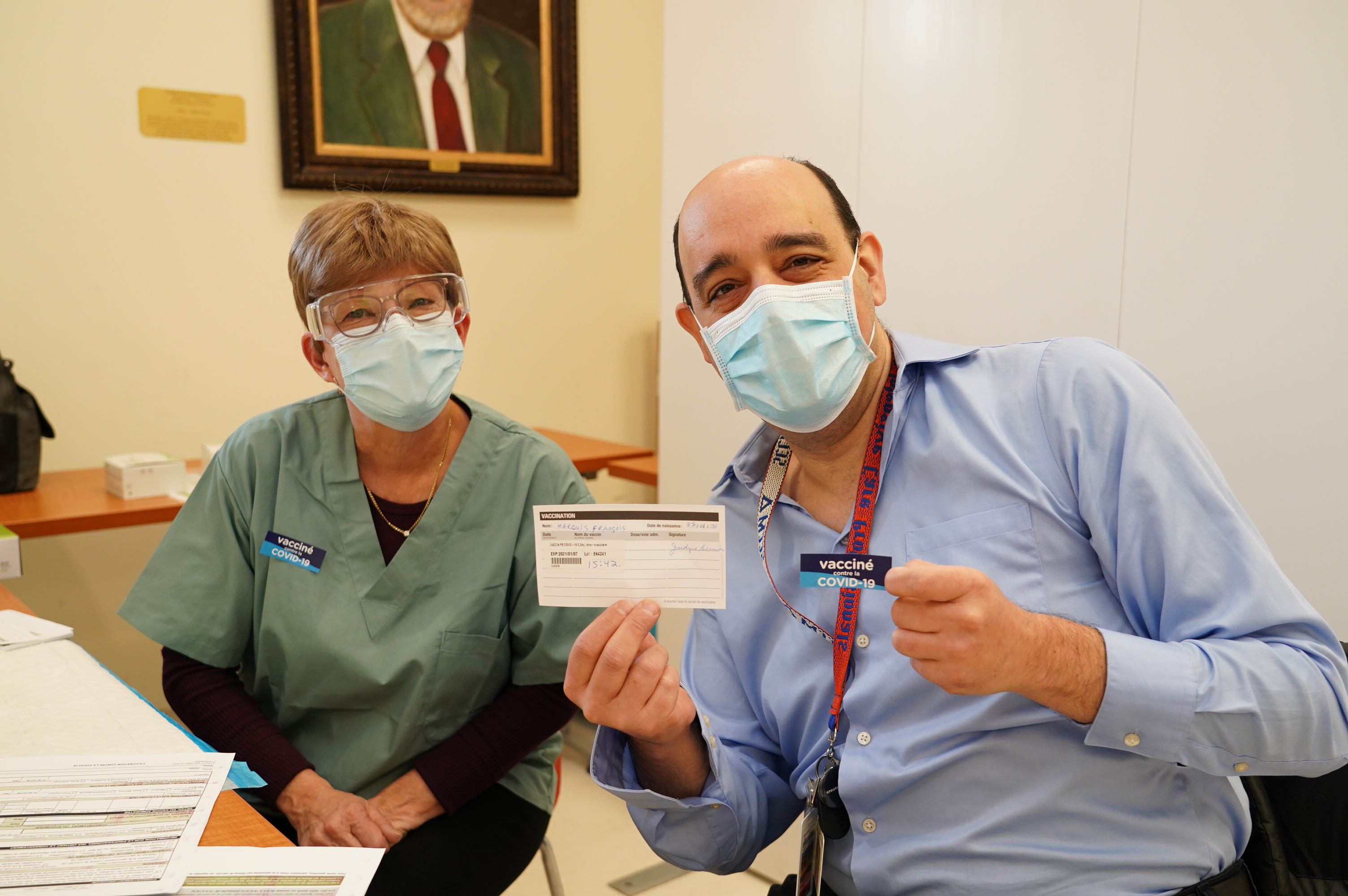 Le Dr François Marquis lors de sa vaccination le 7 janvier 2021.