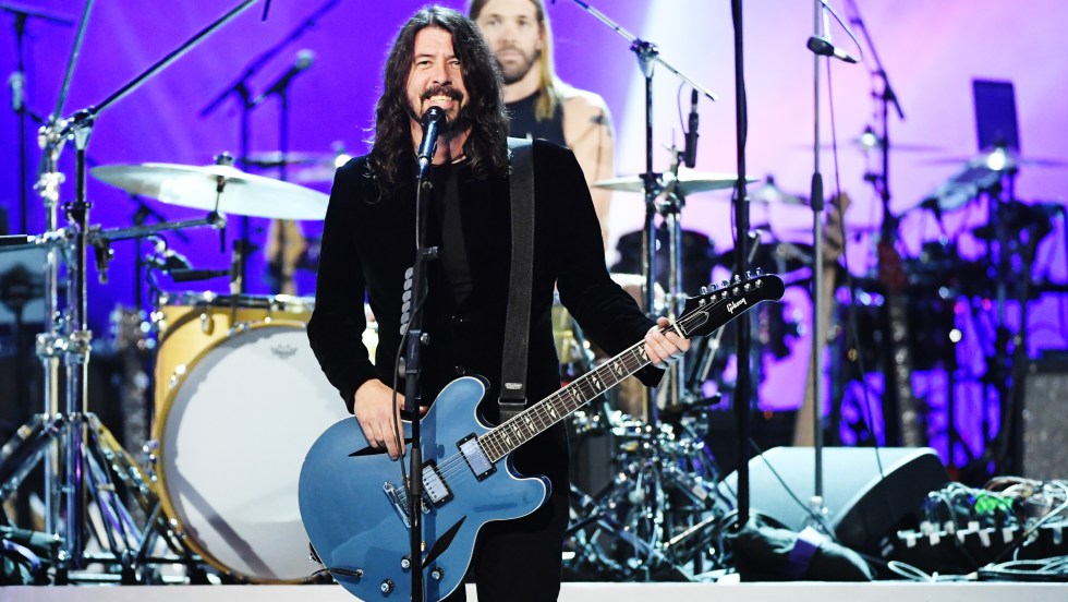 Pour promouvoir leurs albums, les musiciens animent leurs propres émissions de radio