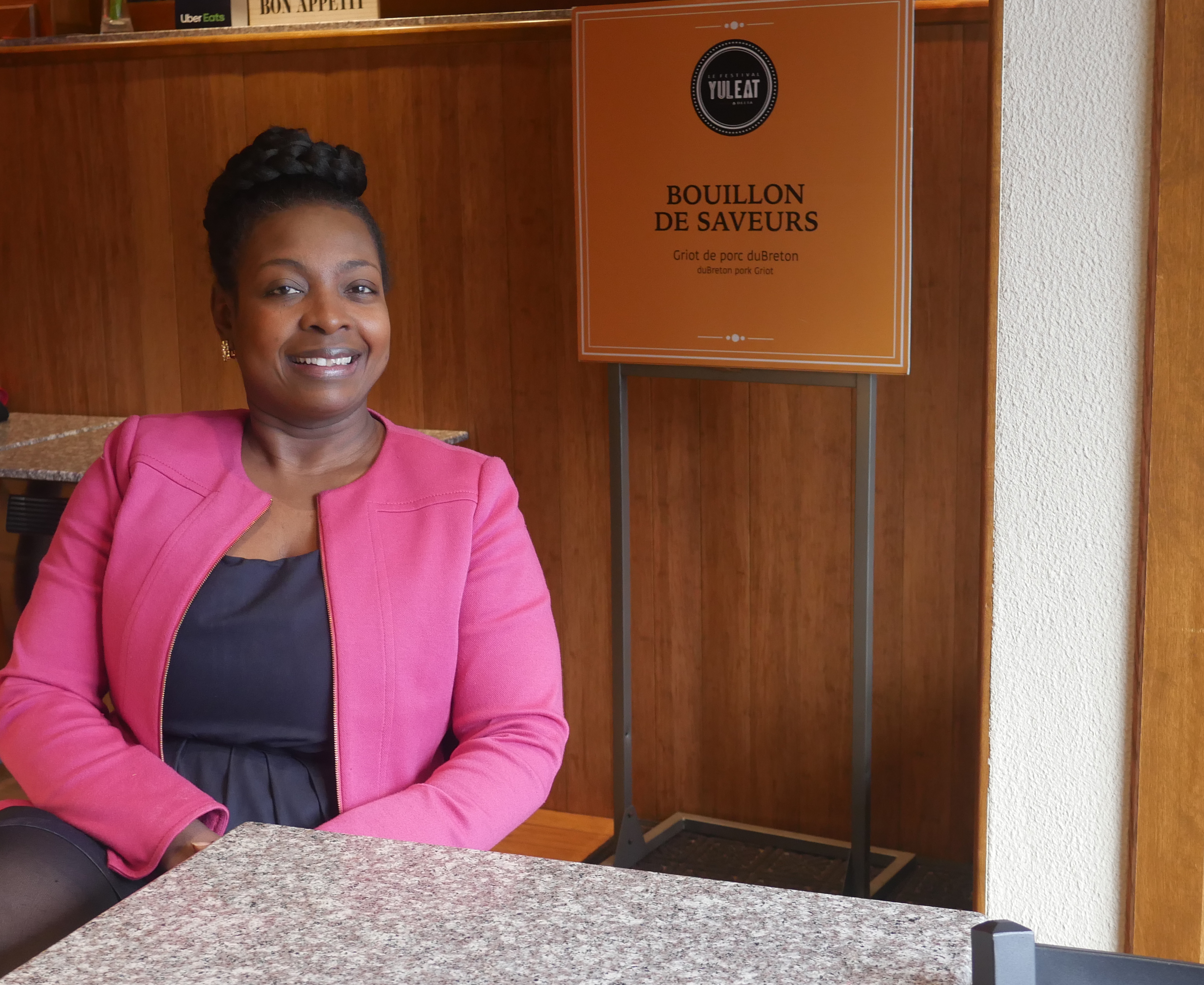 Marie France Mésilas Severe propose de la cuisine de la cuisinne haïtienne dans son restaurant