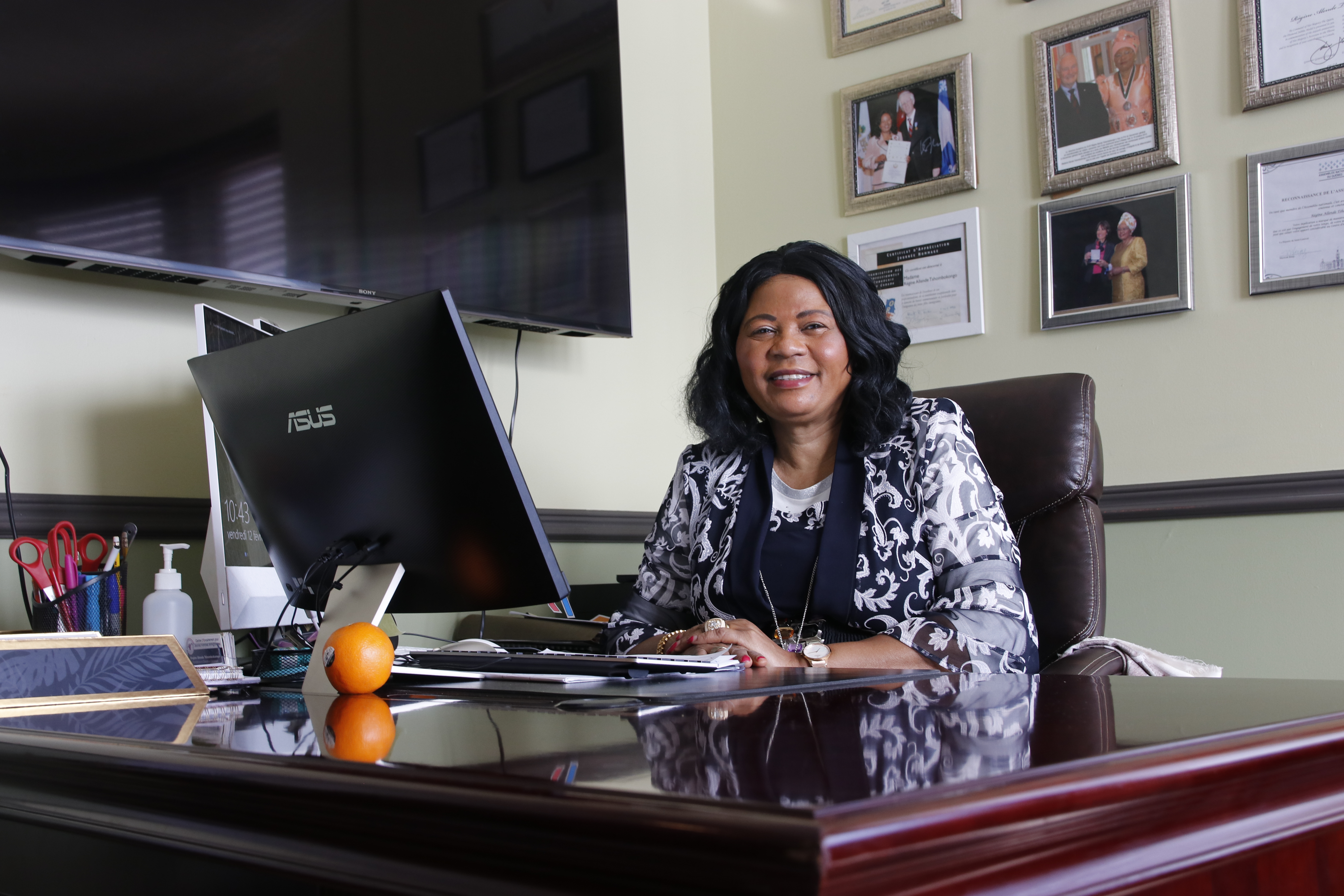 La directrice générale et fondatrice du CEJFI, Régine Alende Tshombokongo.