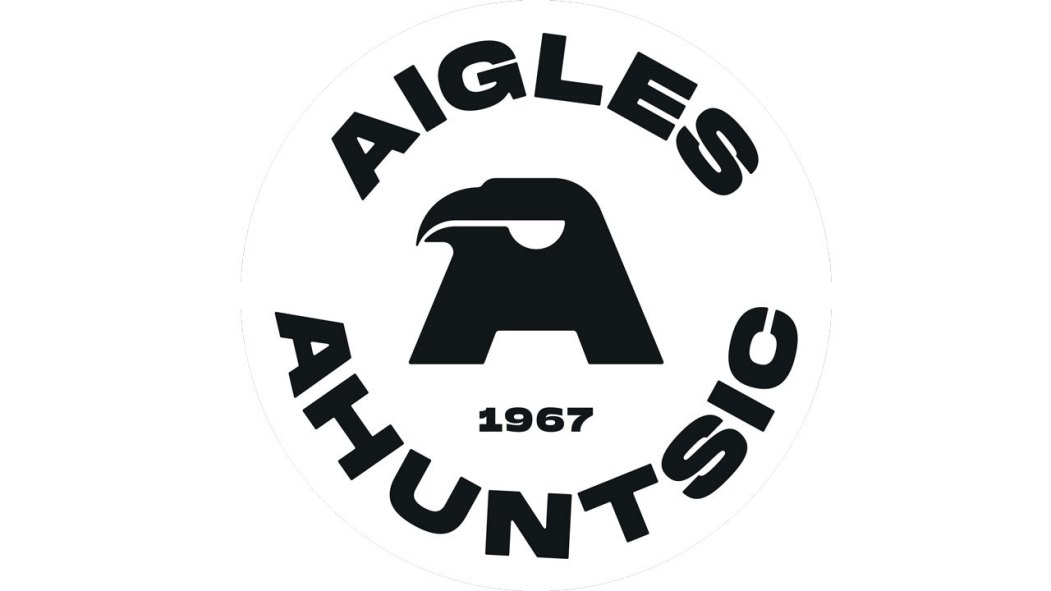 Le nouveau logo des équipes sportives du Cégep Ahuntsic, qui montre désormais un A surmonté d'un aigle plutôt que le visage d'une personne autochtone.