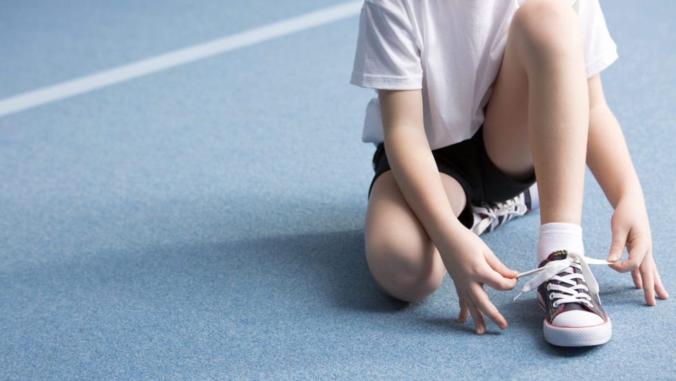 Depuis un an, les ados sont plus souvent devant un écran que sur un terrain de sport.