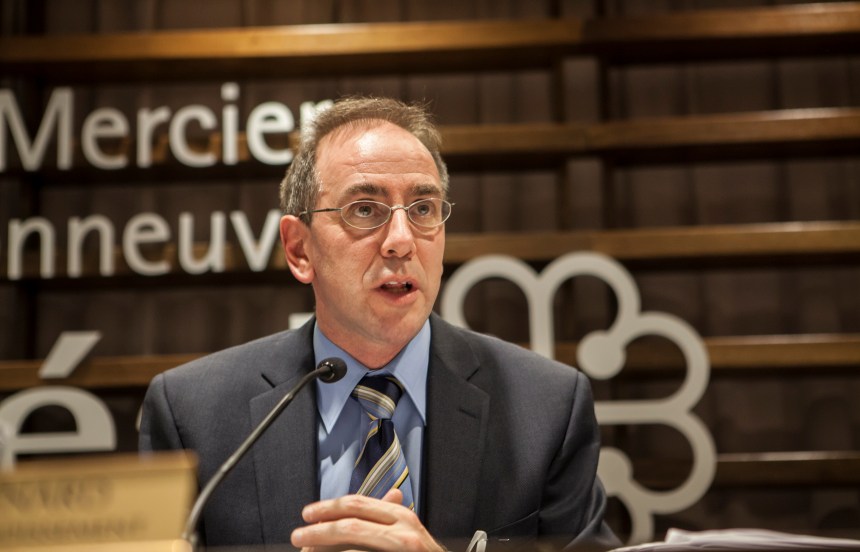 C'est bien Réal Ménard.