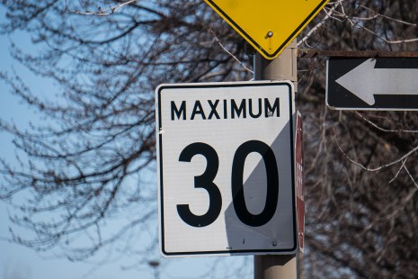À partir du 13 avril, la totalité des rues locales à Montréal-Nord est fixée à 30 km/h.
