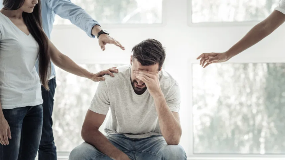 Notre santé mentale est plus vulnérable à cause de l’isolement qui est vécu par de nombreuses personnes au travail.