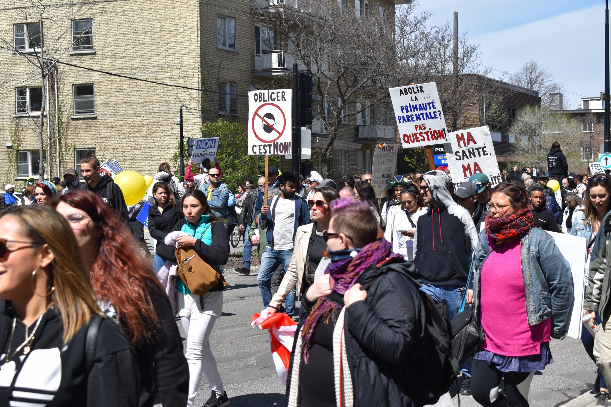 Manifestation contre les mesures sanitaires à Montréal