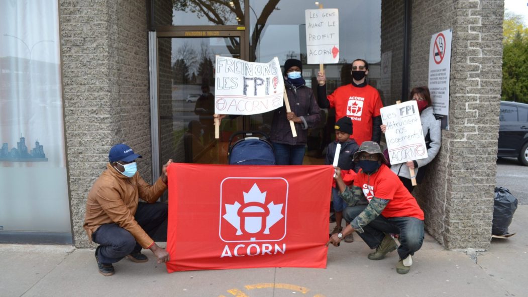Manifestation devant le bureau du député Emmanuel Dubourg ACORN