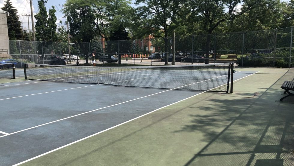 Terrain de tennis dans le Sud-Ouest