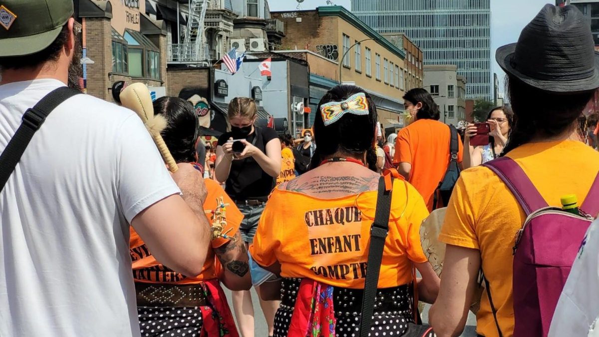 Des milliers de personnes réunies en l'hommage des enfants autochtones victimes des pensionnats