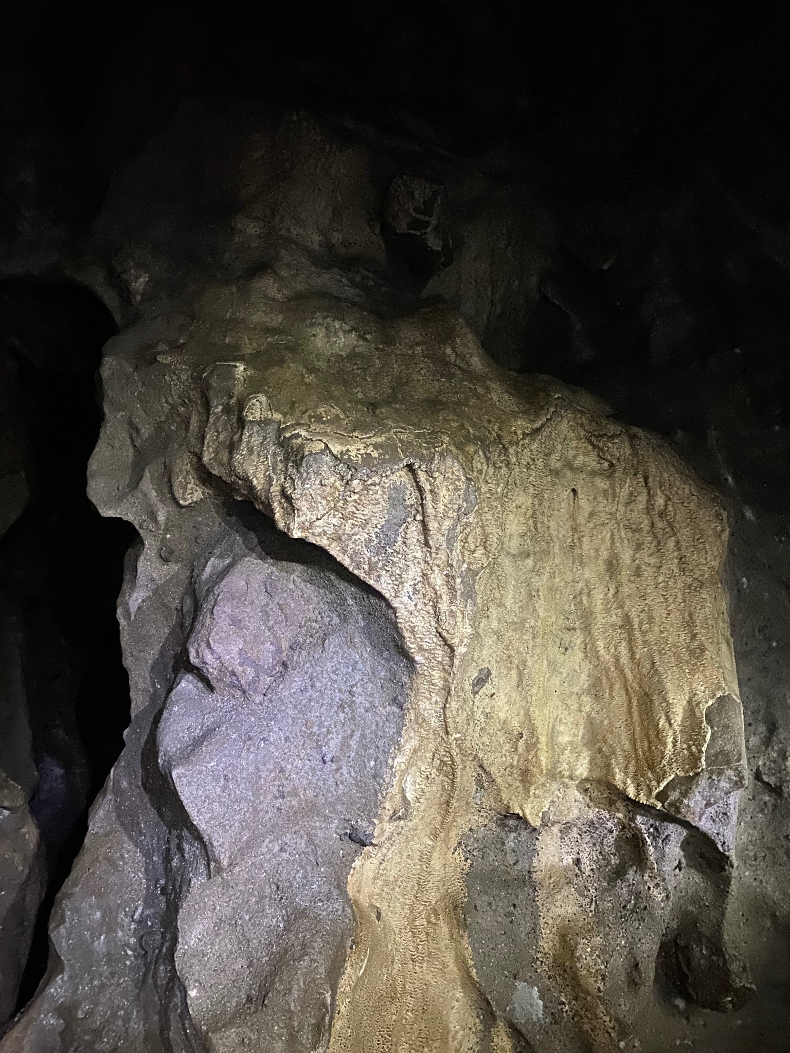 Une vir&eacute;e &agrave; la caverne Lafl&egrave;che