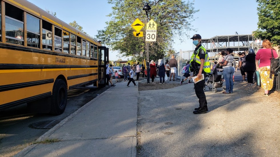 Plus de sensibilisation et de prévention autour des écoles