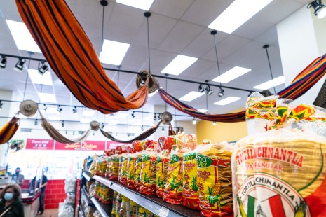 L'&eacute;picerie Sabor Latino, sur la Plaza Saint-Hubert.