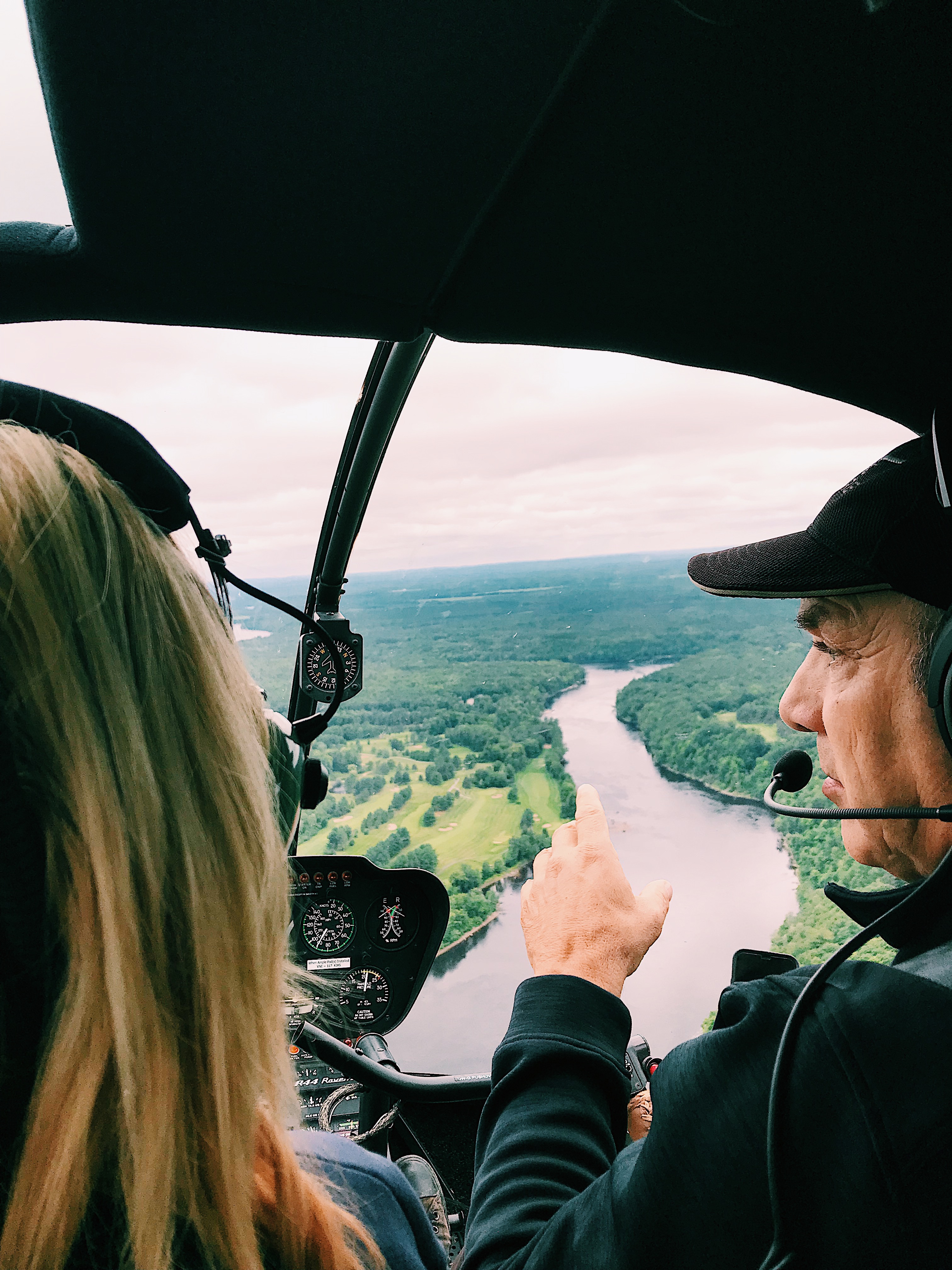 Il n'y a pas mieux qu'une balade dans les airs pour apprécier l'immensité de paysage coloré québécois.