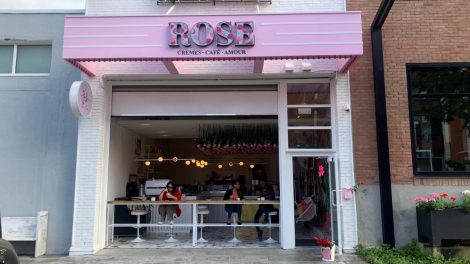 Devanture du Rose - Cr&egrave;mes, Caf&eacute; & Amour
