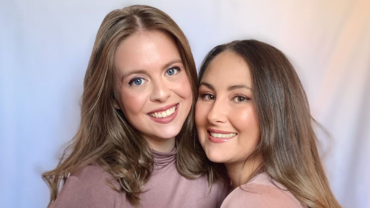 Gabrielle et Darianne Charron ont fait paraître leur premier livre, «Sacrifices».