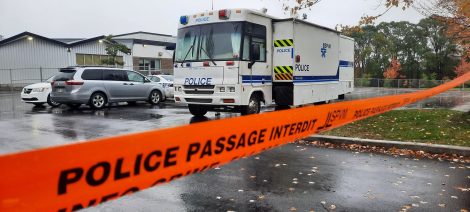 Vers 5h du matin dimanche, un appel a été logé au 911 concernant le 28 homicide de l'année à Montréal dans un logement à LaSalle.