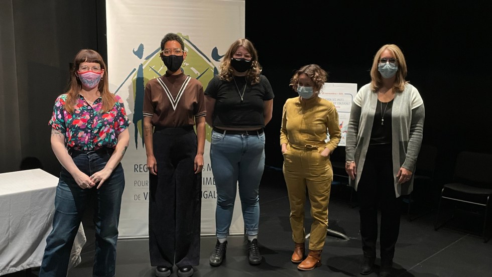 (de gauche à droite) Catherine Ethier, Marilou Craft, Coco Bélliveau, Rébecca Déraspe et Chantal Arsenault.