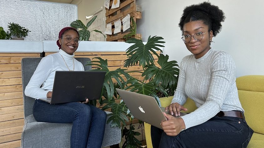 Shadlay Jean-Blémur et Xanya Boncy dans les locaux de Hoodstock
