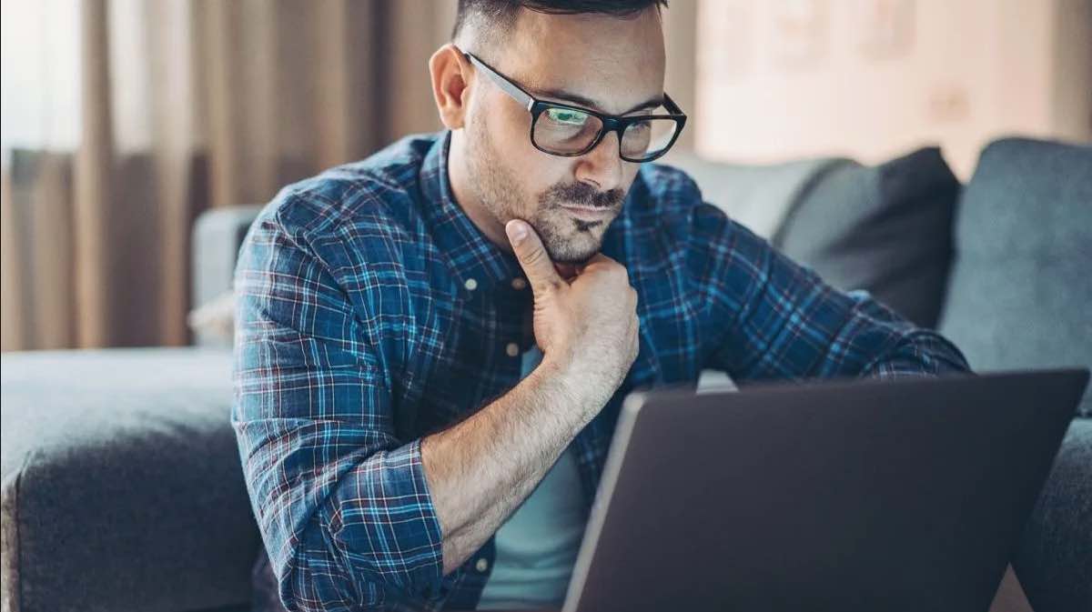 réseaux sociaux travail