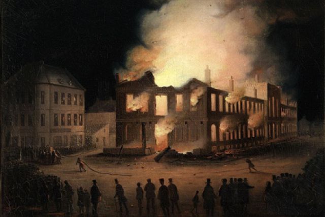 Un tableau dépeignant l'incendie du parlement de Montréal en 1849. 