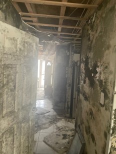 Le corridor d'entr&eacute;e de la maison.