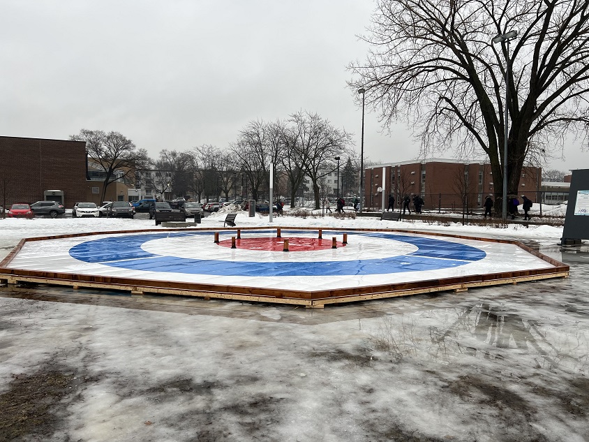 Le terrain de crokicurl à la Place de l'espoir