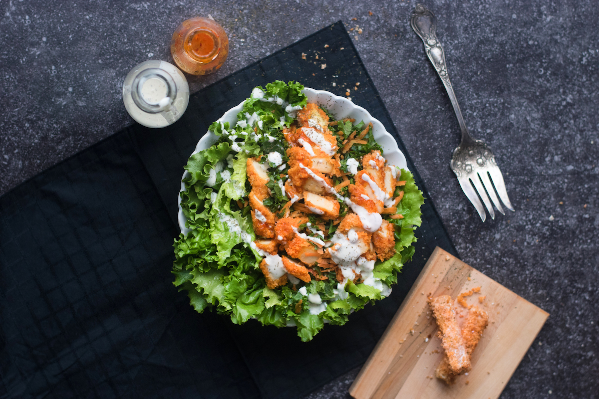 Cette salade-repas est issue du livre «La faim : comment l'apprivoiser»