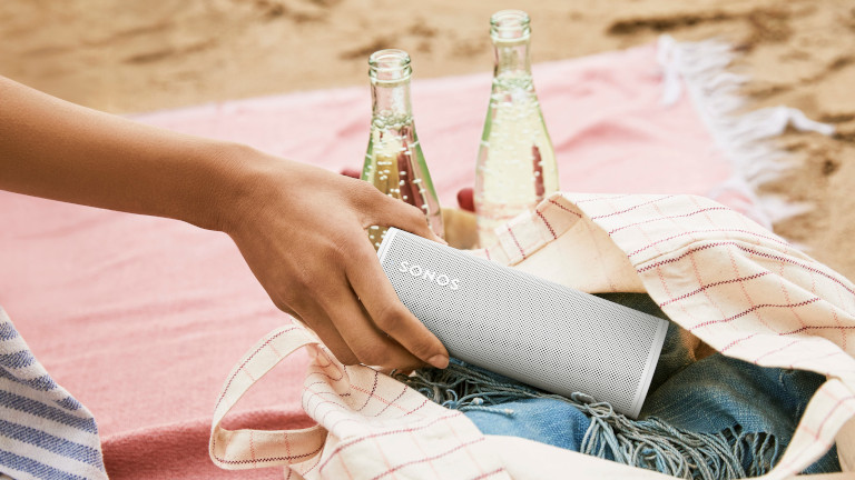 Sonos Roam ext&eacute;rieur plage