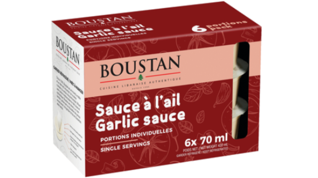 La nouvelle sauce à l'ail de Boustan vendue chez IGA.