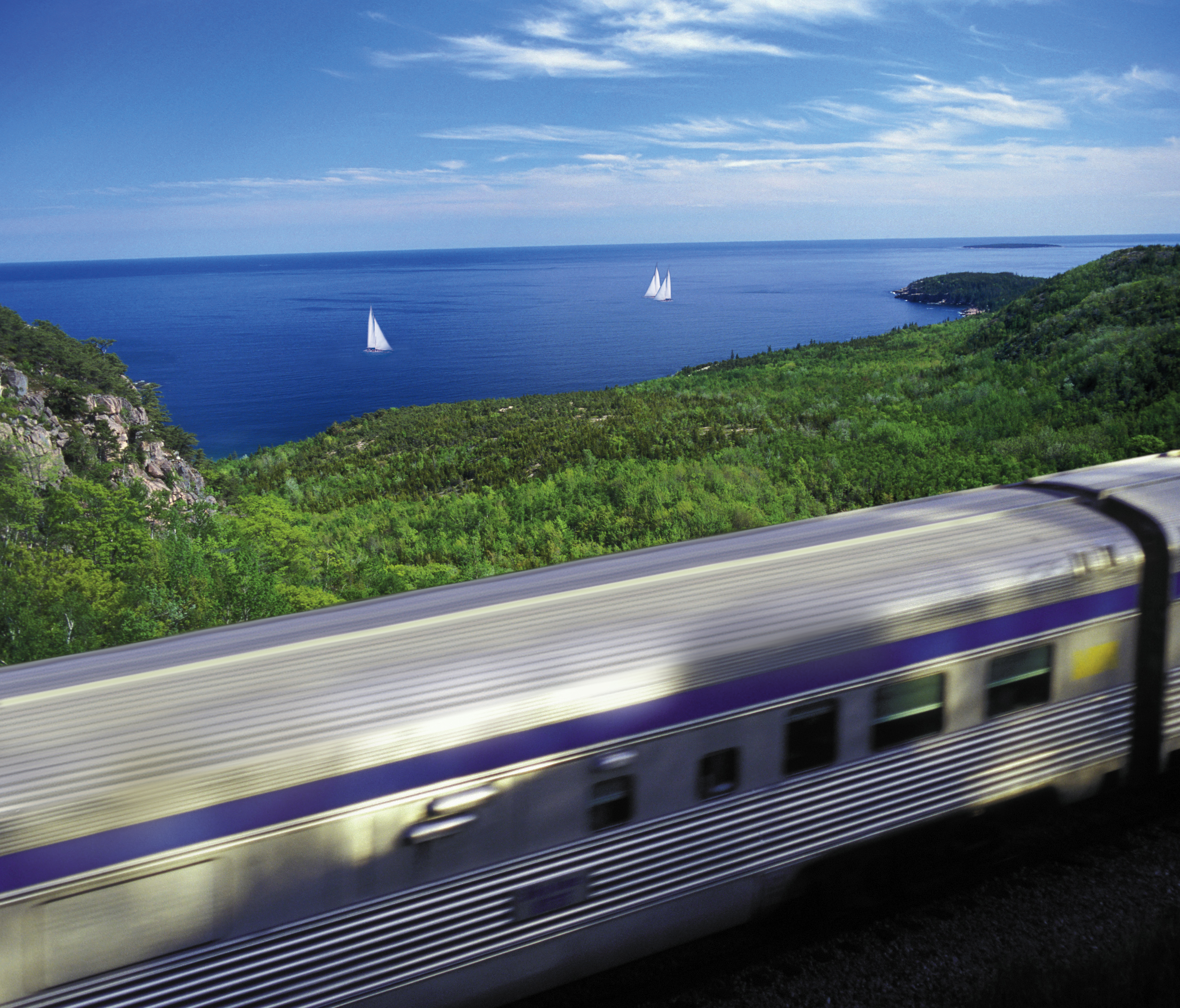 Train Montr&eacute;al-Gasp&eacute; avec VIA Rail