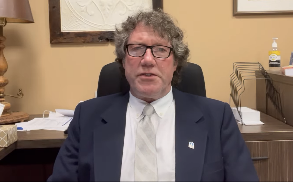 Le maire de Pointe-Claire, Tim Thomas