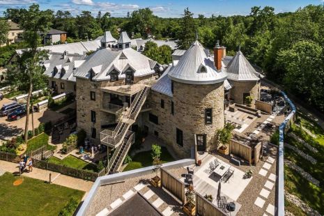 Le manoir Bleury-Bouthillier vu de haut, à Rosemère.