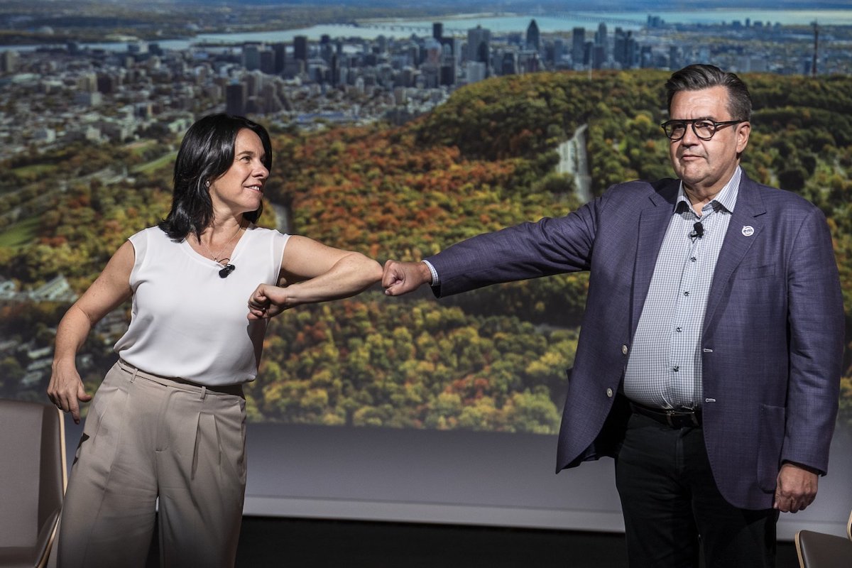 Val&eacute;rie Plante et Denis Coderre lors d'un d&eacute;bat des candidats &agrave; la mairie de Montr&eacute;al