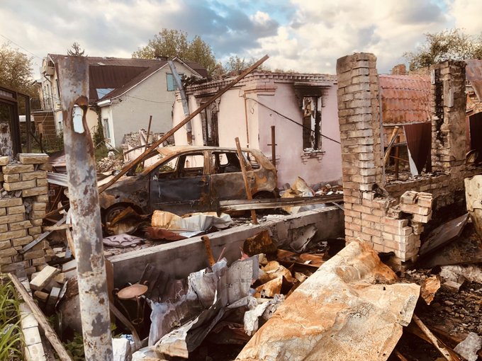 En route vers Katyuzhanka, des ruines de Boutcha,