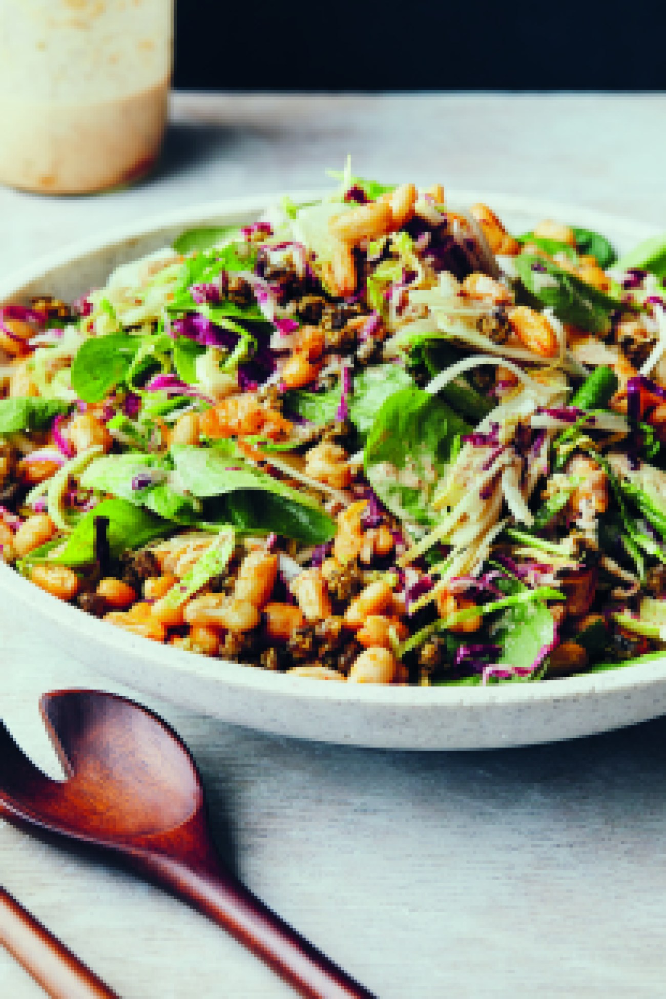 Cette recette de salade césar végane est issue du livre «Loounie cuisine - Tome 2»