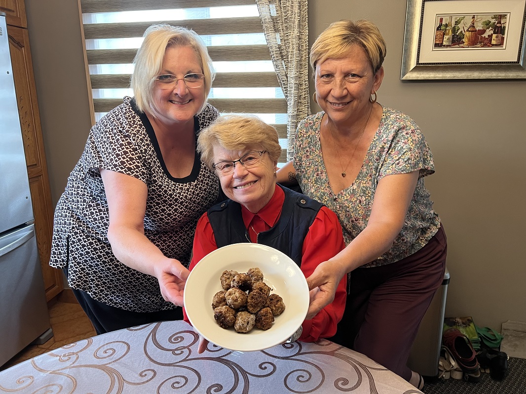 Chantal Rossi, Sœur Angèle et Brunilda Reyes.