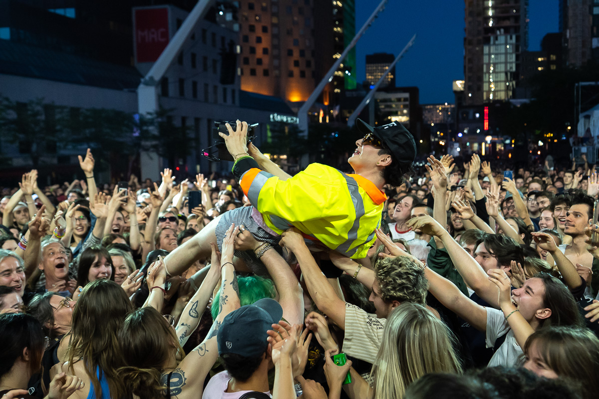 Hubert Lenoir était en spectacle aux Francos ce 14 juin.