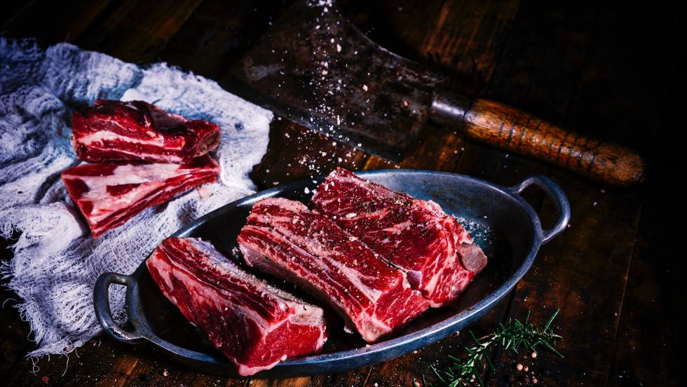 Le végétarisme gagne en popularité, mais peut-on complètement couper la viande de notre alimentation?