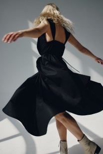 Robe Vivienne d&rsquo;Elisa C-Rossow, collection printemps-&eacute;t&eacute; 2022, 445&nbsp;$