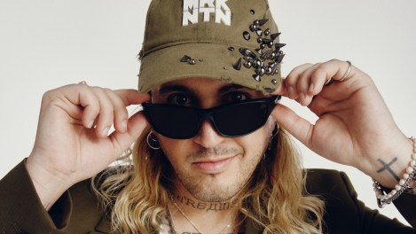 Le designer de mode montréalais Markantoine participe à la troisième saison de la téléréalité « Making the Cut ».