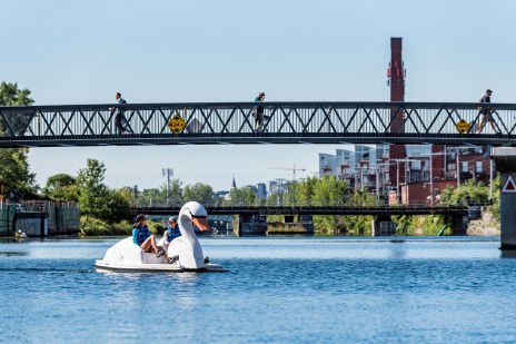Le canal de Lachine, dans les secteurs de Pointe-St-Charles et Saint-Henri