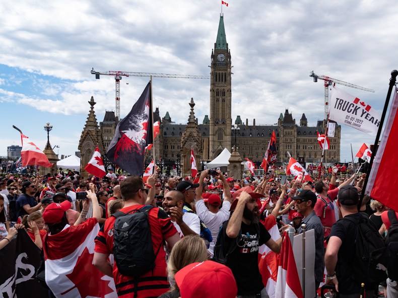 Manifestation à Ottawa à l’occasion de la fête du Canada