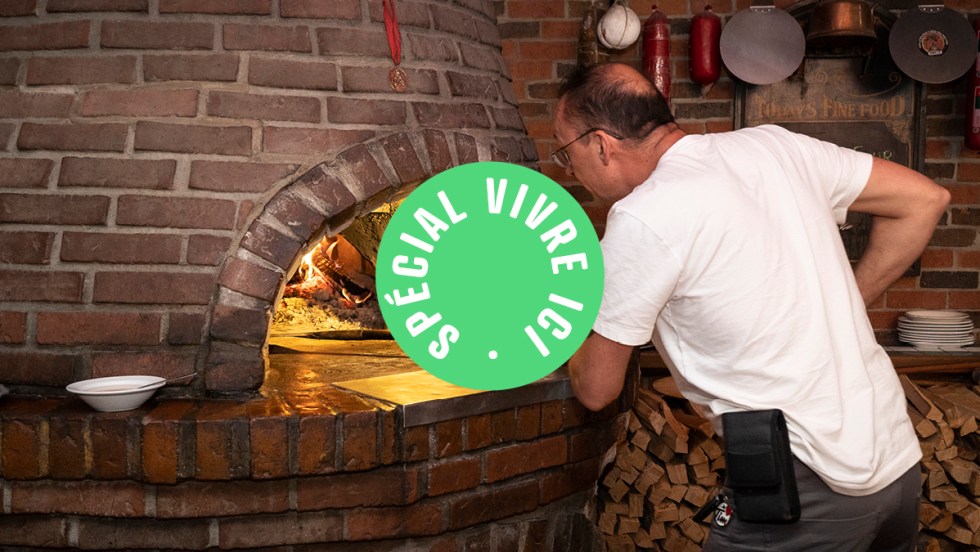Au restaurant Buona Sera, la pizza est cuite au four à bois depuis 1973.