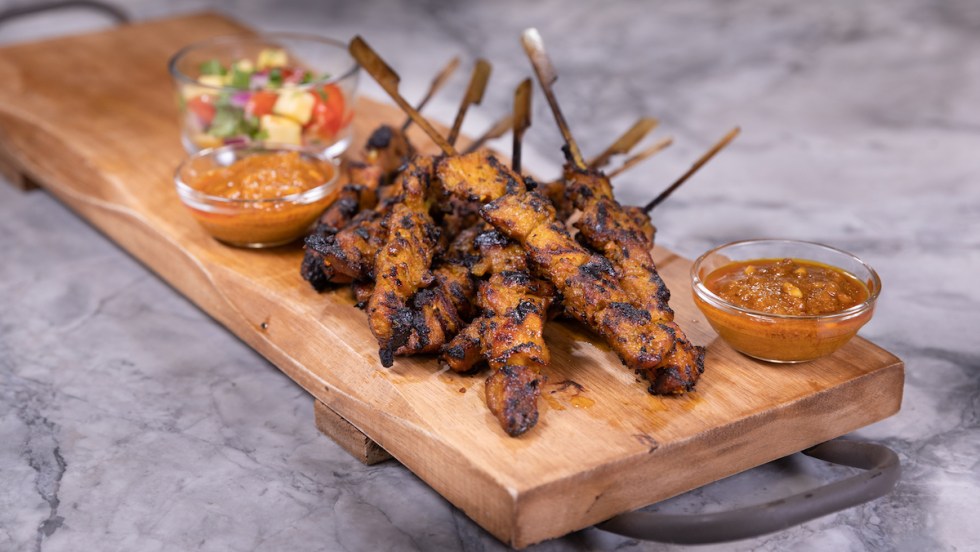 Brochettes satay de dindon thaï grillées (Gai Nuang Satay)