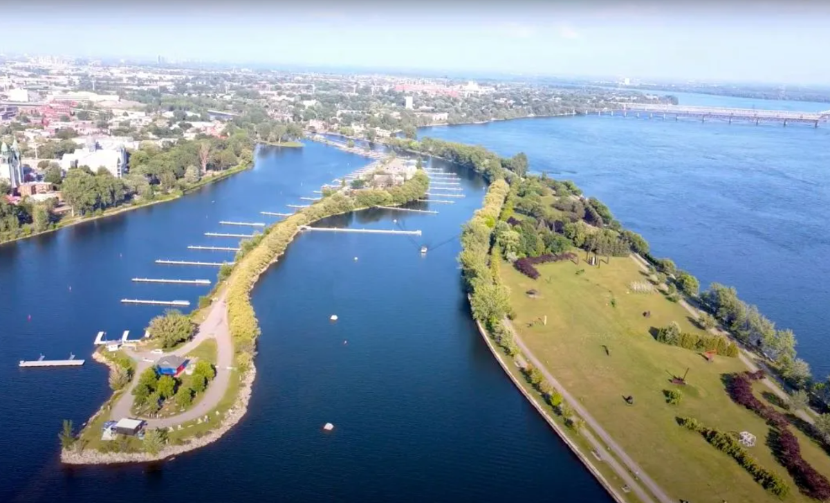 les quais de l'ancienne marina seront réaménagés pour pratiquer la baignade sportive au nouveau parc riverain de Lachine.