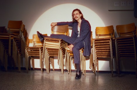 L&rsquo;auteur-compositeur-interpr&egrave;te Gab Bouchard sort son deuxi&egrave;me album, &laquo;&nbsp;Grafignes&nbsp;&raquo;.