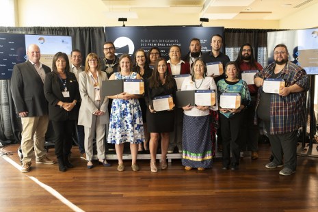 Les finissants du programme "Devenir un leader transformationnel" .