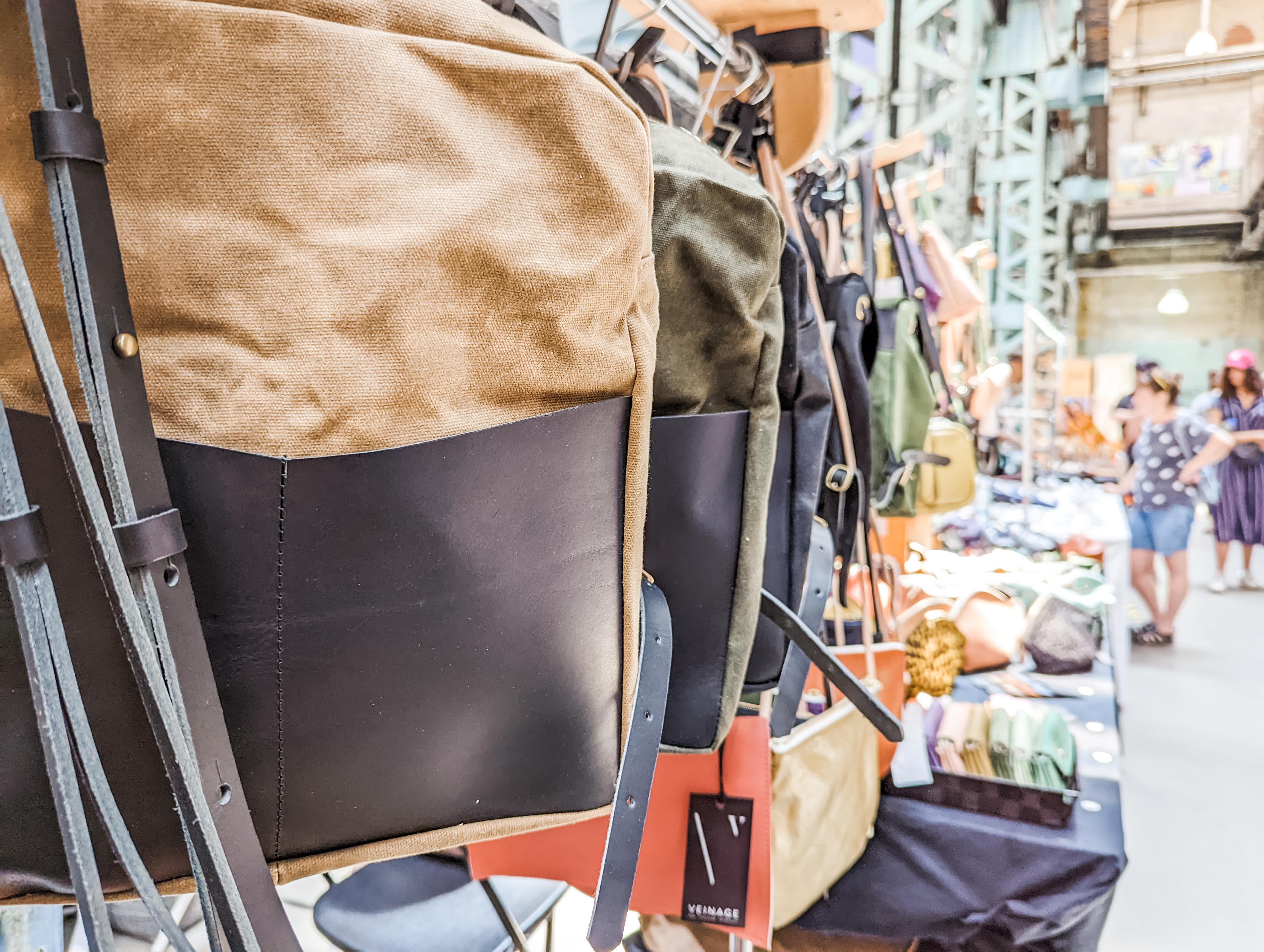 Le march&eacute; d&rsquo;automne du Collectif Cr&eacute;atif Montr&eacute;al est un rendez-vous incontournable pour les adeptes de design et d&rsquo;achat local. Photo&nbsp;:&nbsp;Mel&nbsp;Serangelo