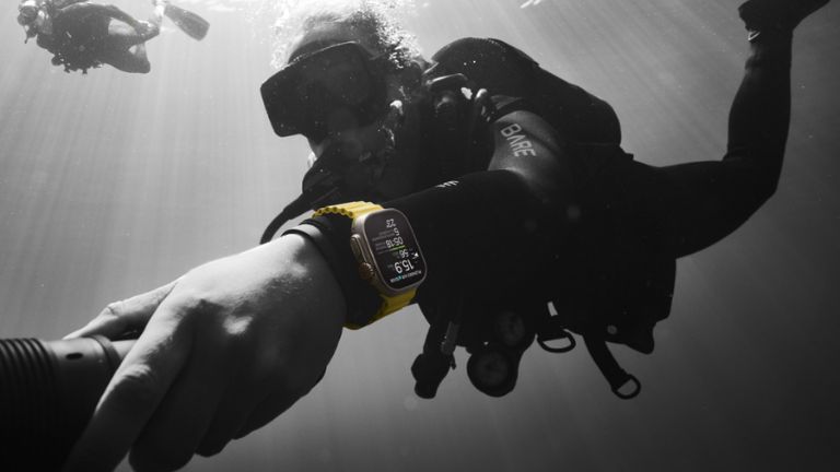 apple watch ultra fonctions donn&eacute;es plong&eacute;e sous-marine