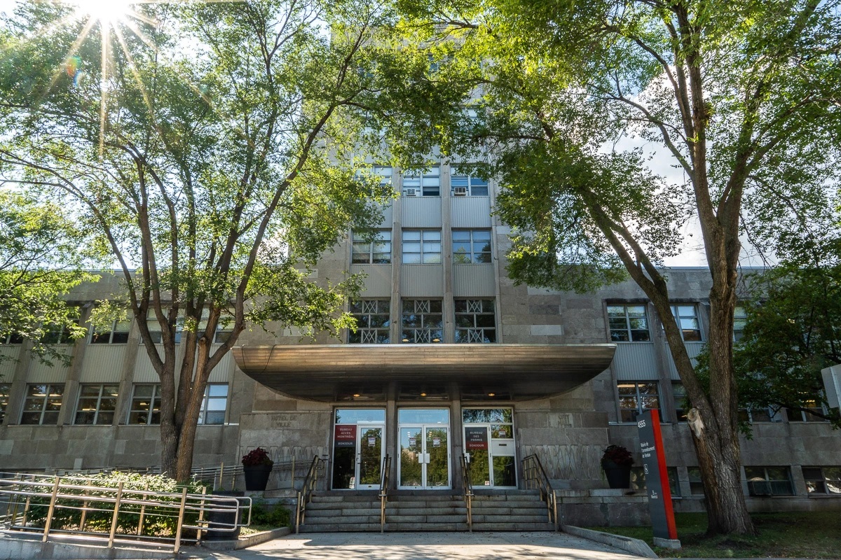 La mairie d'Arrondissement de Verdun.